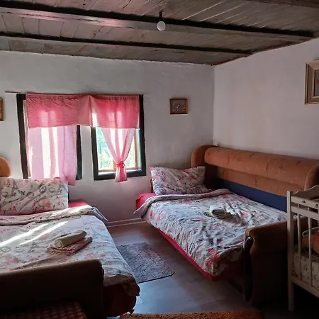 Kuca Za Odmor Mili Holiday home Miljevina